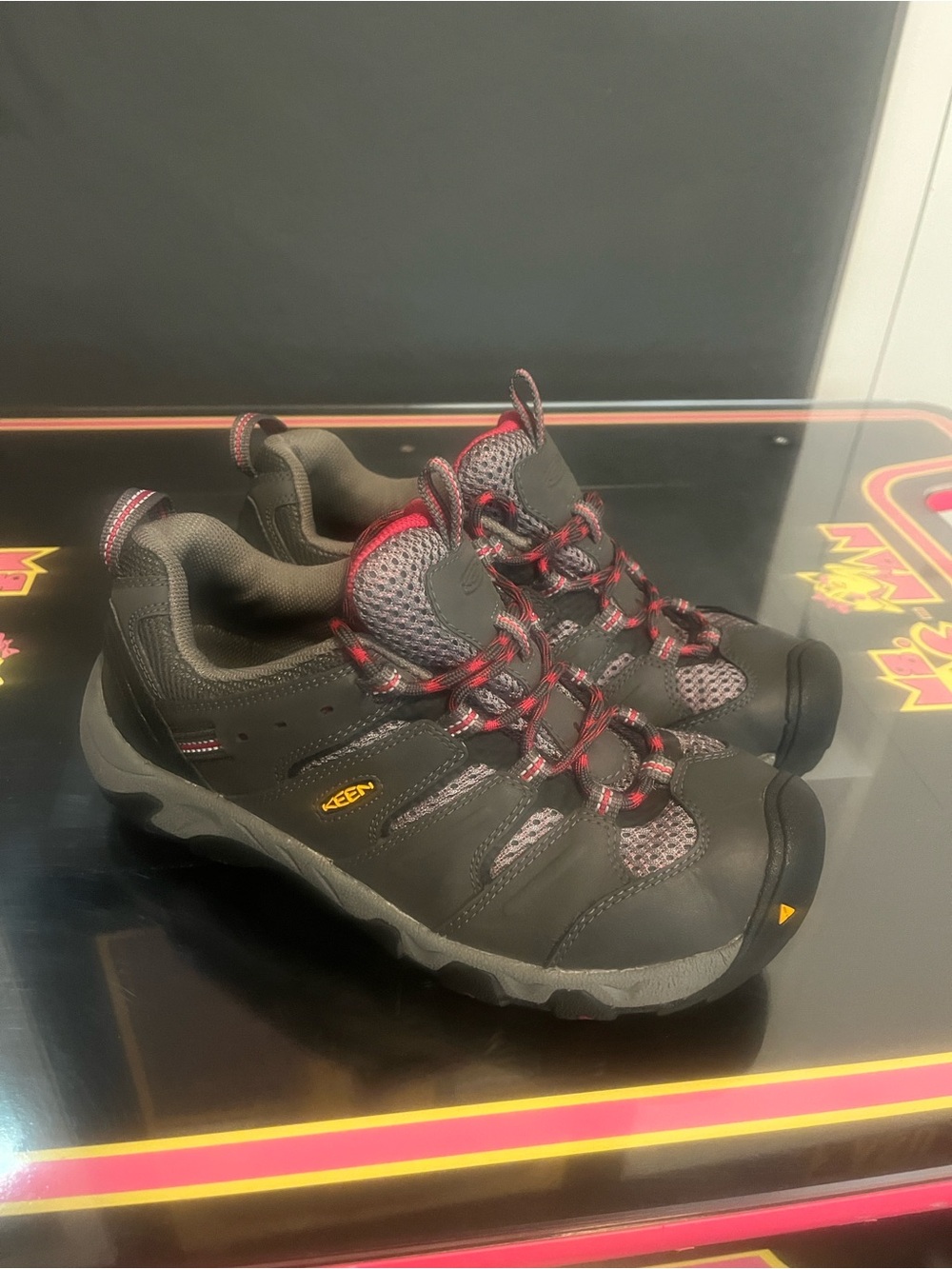 KEEN Koven Women’s Gray and Red trail hiking shoes